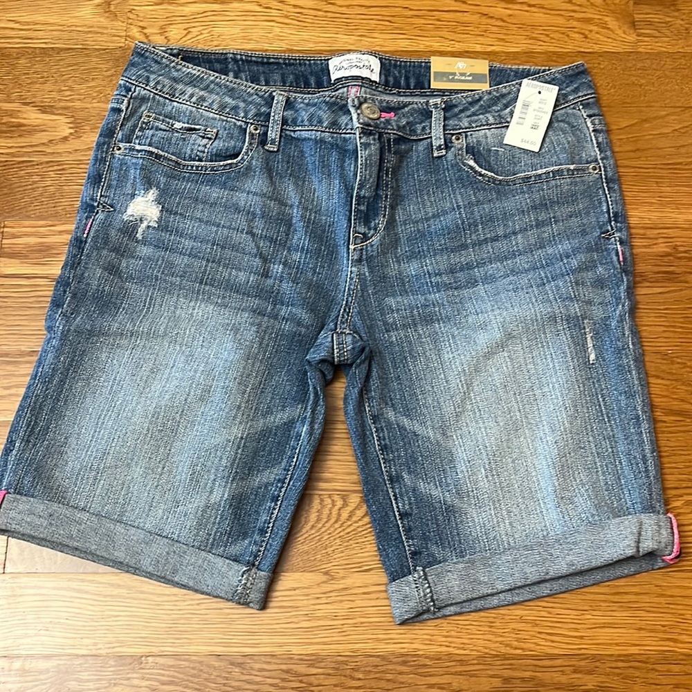 NWT Aero shorts. Sz 11/12